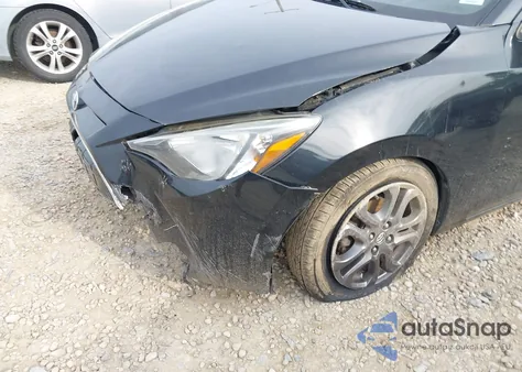 2019 Toyota Yaris Le z USA, uszkodzony, nr VIN 3MYDLBYV7KY509050